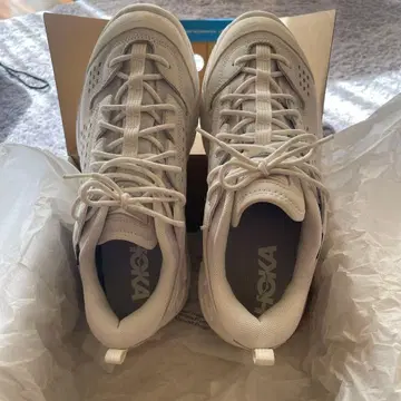 호카 방수 러닝화 화이트