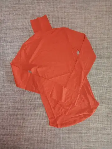 Spick and Span 하이넥 풀오버 오렌지