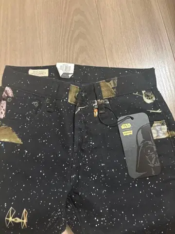 Levis 501 Star Wars 우주 패턴 콜라보 데님 팬츠