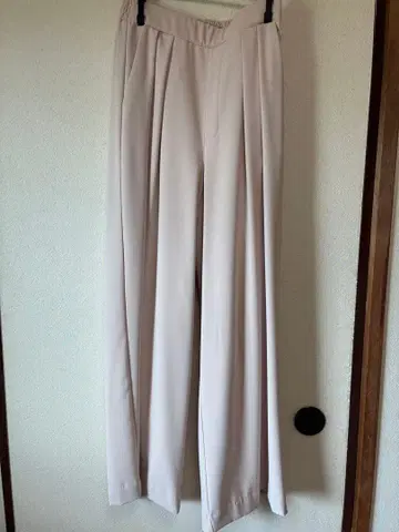 La boutique BonBon 베이지 와이드 팬츠 허리밴딩