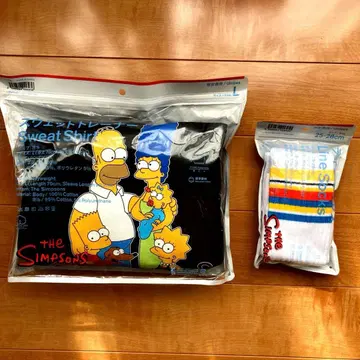 훼미리마트 한정판 트레이닝복 L 사이즈. 양말 각 1점