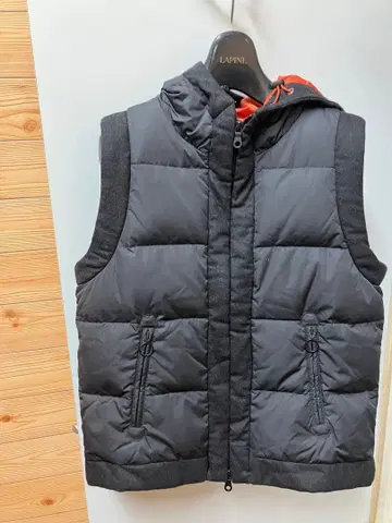 UNTITLED 언타이틀 다운 베스트 size 2