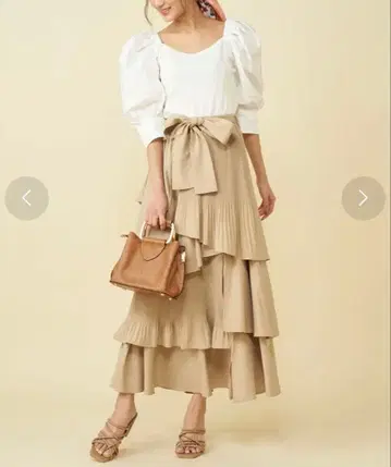 ROYAL PARTY 티어드 플레어 스커트