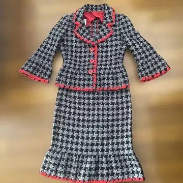 모스키노 트위드 수트 이탈리아제 M 상당