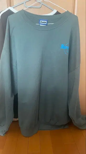 하드 록 카페 맨투맨 그레이