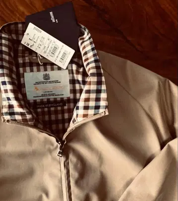 아쿠아 스큐텀 Aquascutum 탄력 해링턴 자켓 영국제