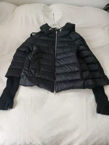 헬레노 다운 자켓 후드 부착