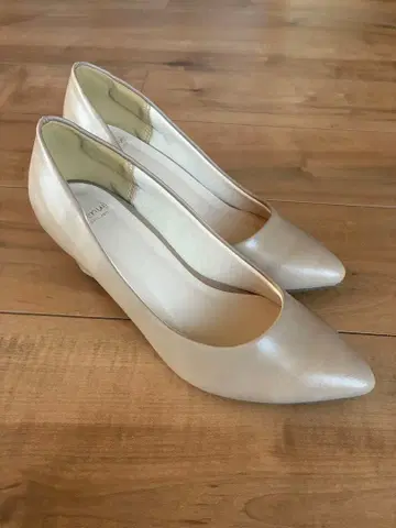 베이지 스틸레토 펌프스 6cm 힐