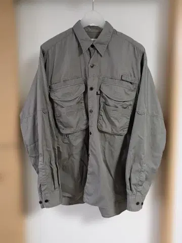 그레이 경량 긴팔 셔츠