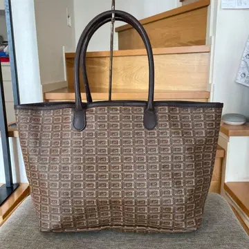 큐포트 초콜릿 패턴 토트백 Q-pot.