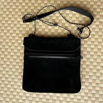 [ ASBOV ] 블랙 기모 숄더백 천연 가죽