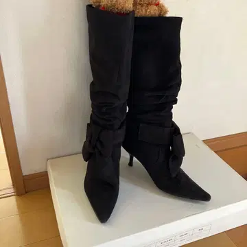 블랙 스웨이드 롱 부츠 리본 탈부착 가능