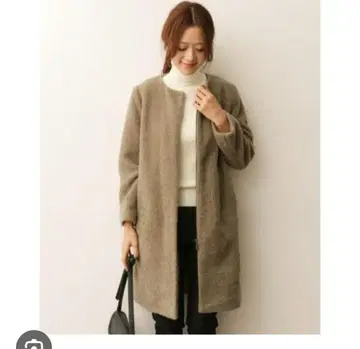 어반 리서치 도어즈 보아 노카라 코트