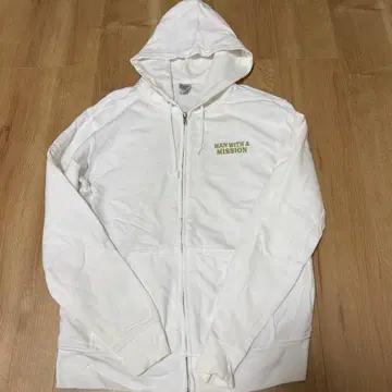 MAN WITH A MISSION MERRY GO ROUND 후드티