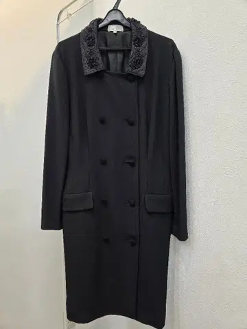 새상품급 사이즈 44 밀라 숀