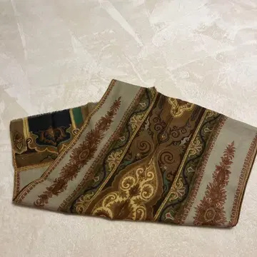 새상품급 에트로 스카프