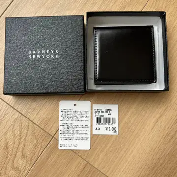 BARNEYS NEW YORK 블랙 가죽 코인 케이스