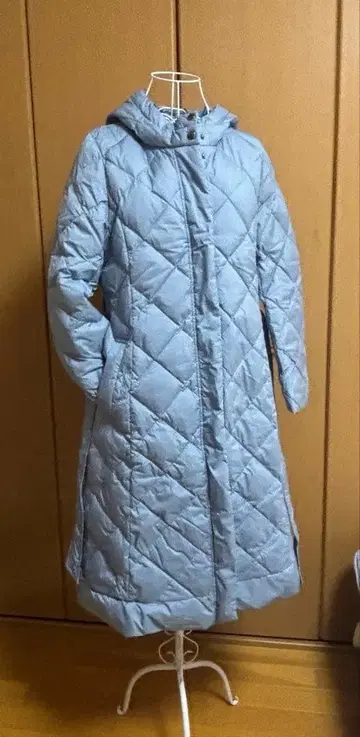 디노스 DAMA 컬렉션 인조 모피 롱 다운 코트 새상품급