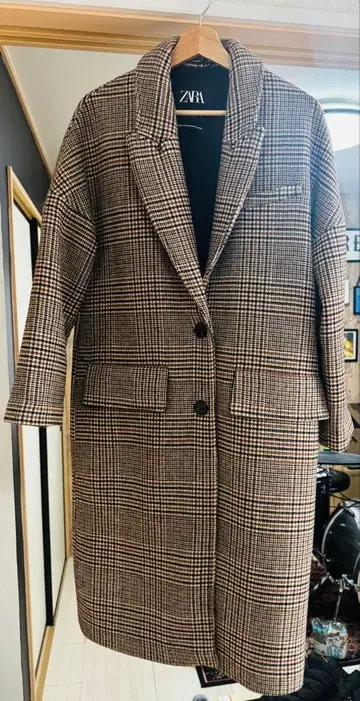 ZARA 체크 무늬 체스터 코트 브라운 계열