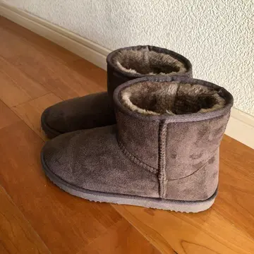 무스탕 타입 부츠