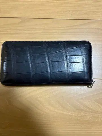 와일드 스완스 kf-001 악어 장지갑