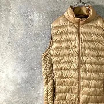 UNIQLO 다운 베스트 베이지 무지 집업 나일론 페더