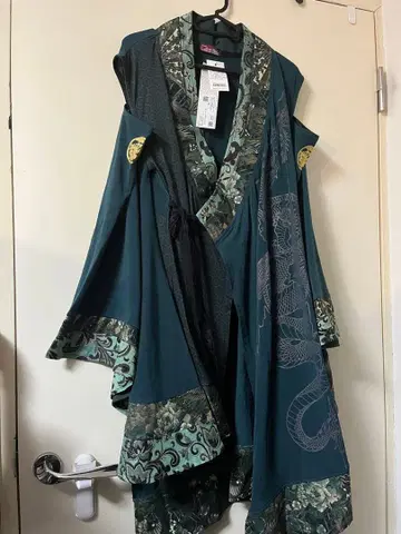 Qutie Frash 어깨 트임 후리소데 가디건