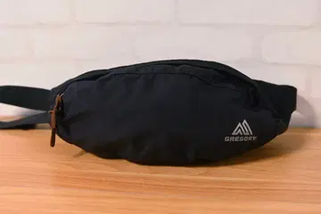 [ GREGORY ] 그레고리 바디 백 블랙