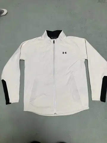 언더아머 스톰트리드 풀 집업 자켓 정가 13200