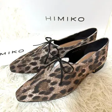 새상품 히미코 2025AW 발수 센터 슬릿 리본 펌프스