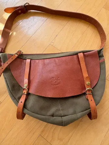 IL BISONTE 숄더백 바디백