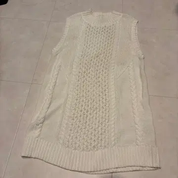 Sov. 아이보리 니트 베스트 사이즈 38