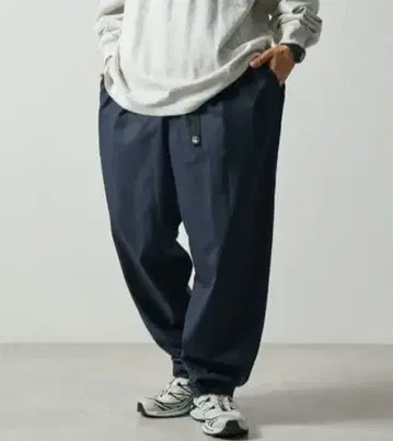 와이드 실루엣 클라이밍 슬랙스 네이비 M