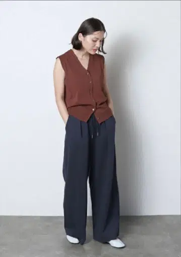 meri 미일리 맨투맨 와이드 팬츠 네이비