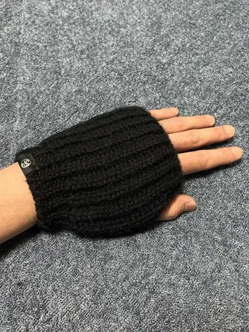 폴스미스 Paul Smith 암워머 장갑