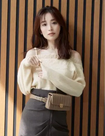 SNIDEL 스나이델 레이스 트리밍 니트 풀오버 아이보리