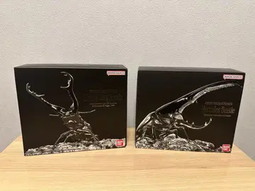 생물대도감 프리미엄 헤라클레스 장수풍뎅이와 라파톱사슴벌레 세트