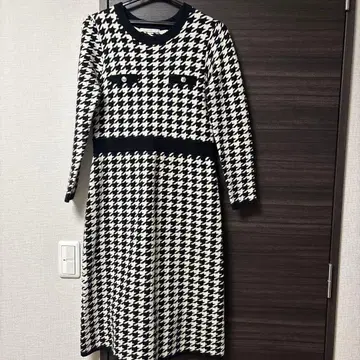 프리마셰레 하운드투스 체크 니트 원피스
