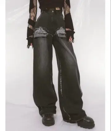 [ 최종 가격 인하 ] Darich 데미지 루즈 데님 팬츠