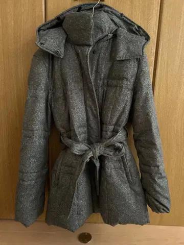 Pinky&Dianne 그레이 다운 코트 사이즈 38