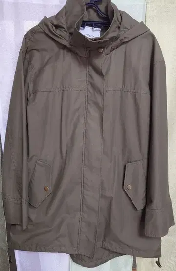 UNTITLED 푸드코트 사이즈 2