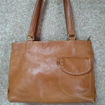 Dakota 브라운 가죽 숄더백 끈 결품
