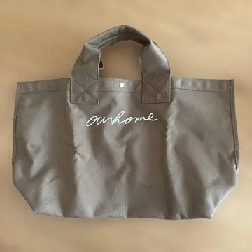 ourhome 로고 자수 토트백 브라운