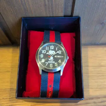 DUFFER 스누피 손목시계