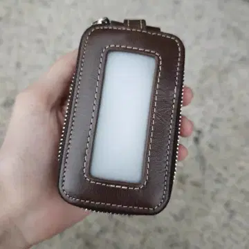 브라운 가죽 키케이스 지퍼 포함