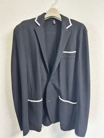 [ 2025/26 가을/겨울 트렌드 스타일 ] 사이즈:48 컬러:블랙