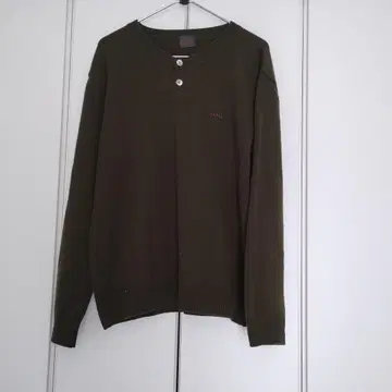 PAPAS 파파스 헨리넥 로고 자수 니트 캐시미어 혼방