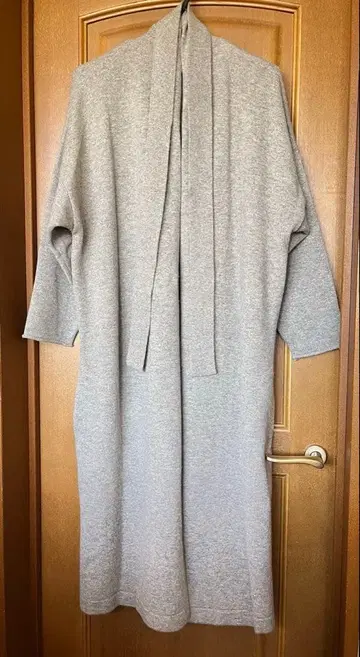 Akaba milano 울 캐시미어 롱 가운