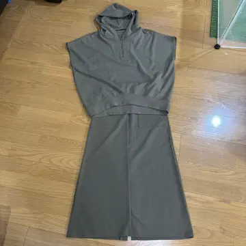 후드 부착 스커트 셋업 카키 올리브 그린