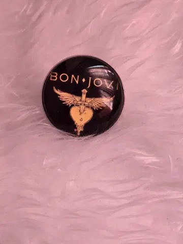 BON JOVI 핀 배지
